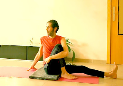 Centro de yoga, Yoga Estudio Javier Bascón-Valencia
