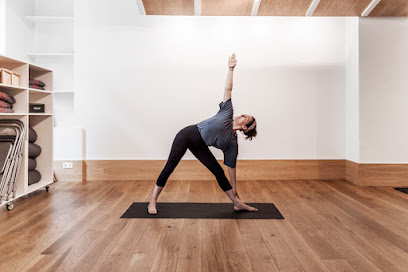 Centro de yoga, OMY Ondarreta Yoga-San Sebastián