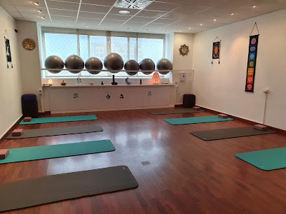 Centro Kalindi | Clases de Yoga - Pilates y Reiki-Valencia